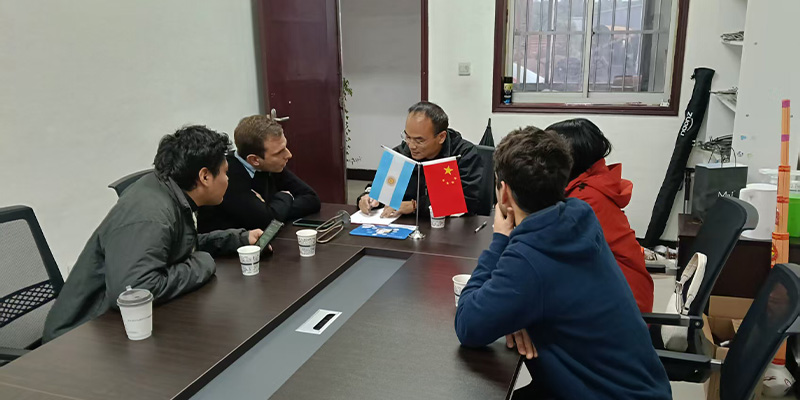 Argentine customer 1