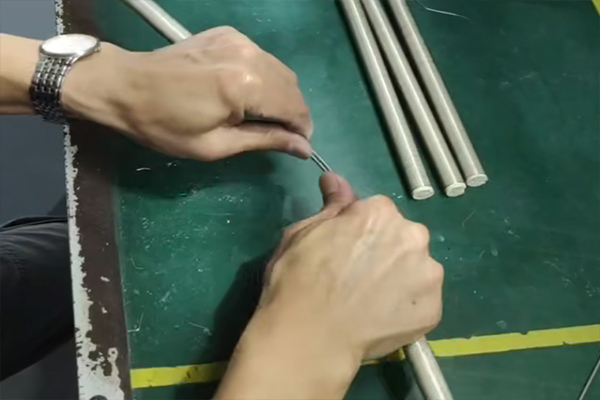 4.Magnesium Oxide Rod Cutting